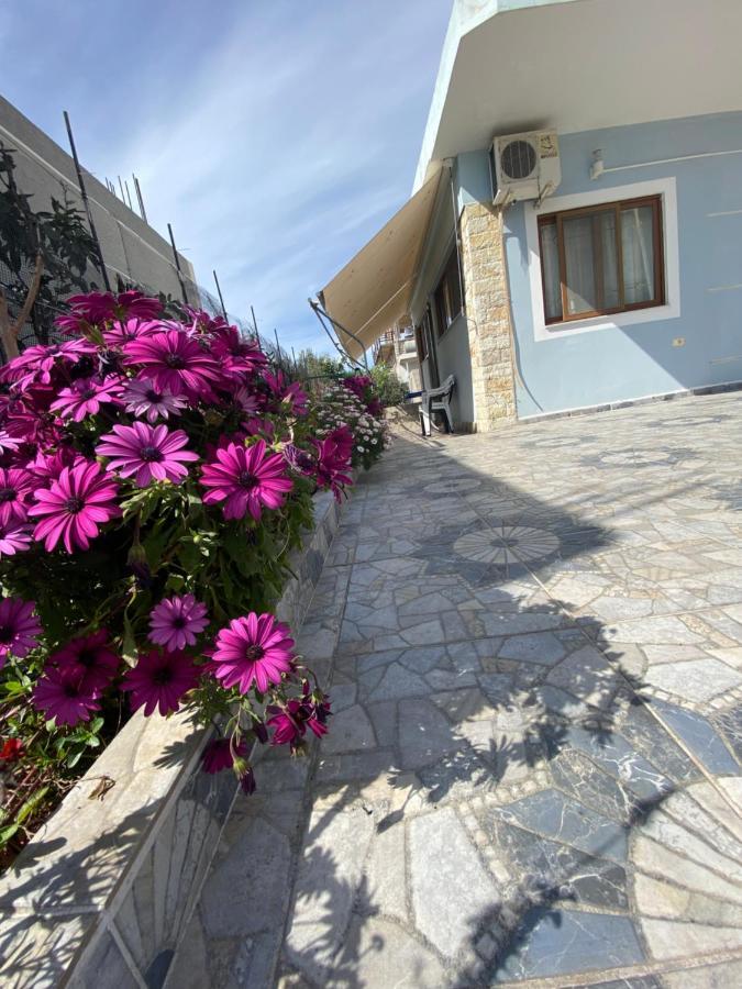 Eraldo Brahimi Apartaments Ксамил Екстериор снимка