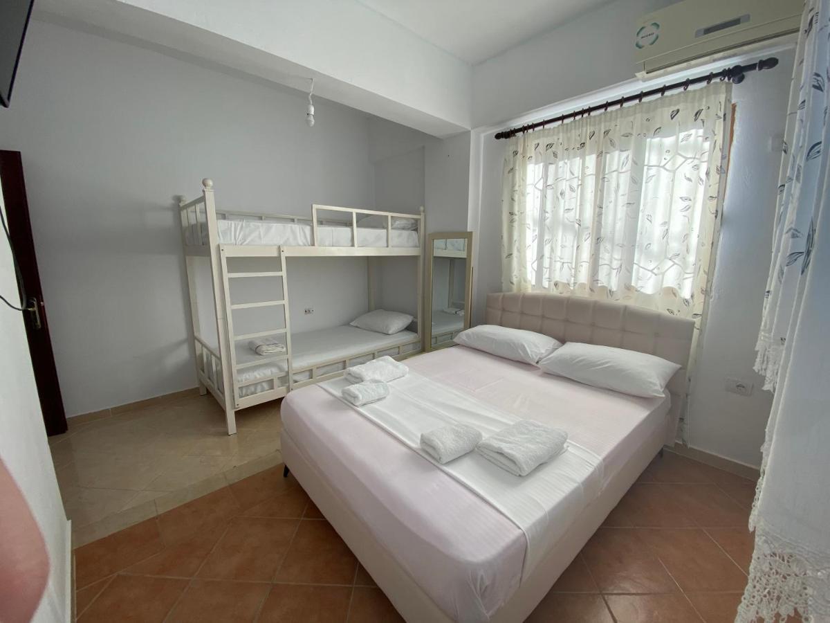 Eraldo Brahimi Apartaments Ксамил Екстериор снимка