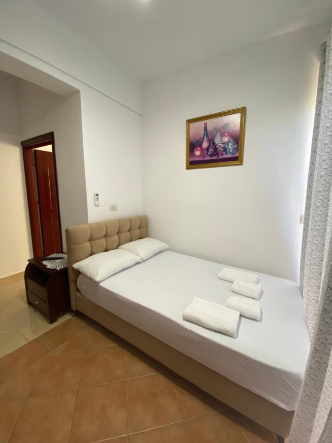 Eraldo Brahimi Apartaments Ксамил Екстериор снимка